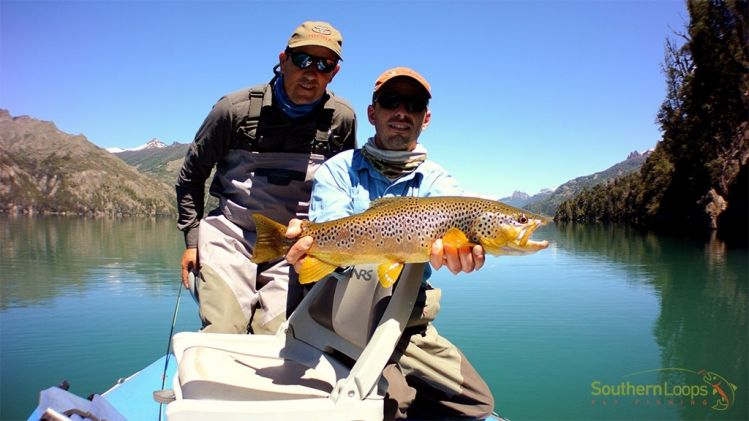 Looking for some surface action on the lake...? This is some of what our Northern Patagonia lakes have to offer you!