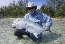  Giant Trevally - GT – Situación de Pesca con Mosca – Por Douglas I. D. McLean