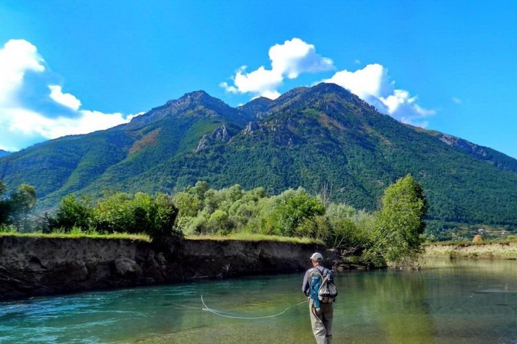 All info for flyfishing in Montenegro( Guide, fishing licenses, etc)
Contact: www.musicarenje.net , flyfishingmontenegro@gmail.com