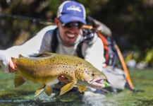  Fotografía de Pesca con Mosca de Trucha marrón por Patricio Churruarin – Fly dreamers 