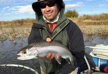  Imagen de Pesca con Mosca de Trucha arcoiris por Gonzalo Theill – Fly dreamers