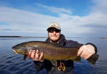 Fly-fishing Pic by Valdimar Valsson 