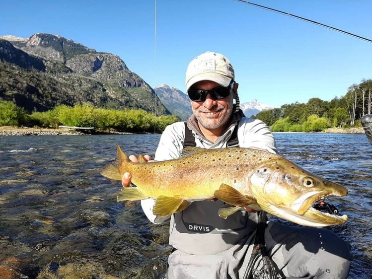 Felicitaciones @kito_uy buena marrón 
Sixty Club (60 cm)
Río Palena - Patagonia Chilena
Buenos recuerdos / Temporada anterior 
