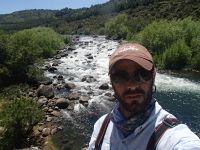 a la salida de esta corredera levantamos muy lindas Arcos y marrones con ninfas, streamers y secas sobre la espuma